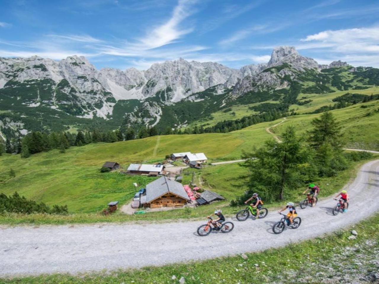 Chalet In Annaberg-Lungoetz With Shared Sauna Villa Buitenkant foto