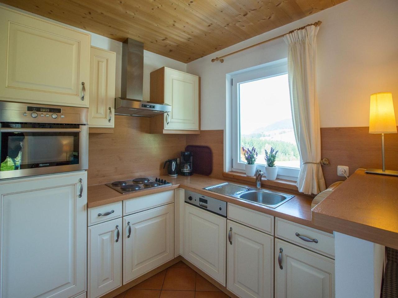 Chalet In Annaberg-Lungoetz With Shared Sauna Villa Buitenkant foto